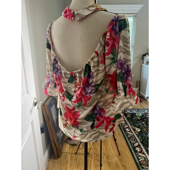 Boston Proper Embellished Off The Shoulder top medium - Picture 4 of 5